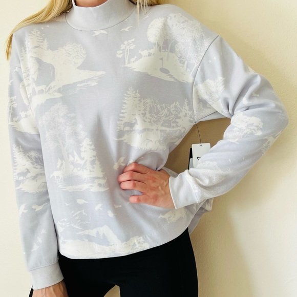 New Nike Golf Dri-Fit UV Printed Cozy Comfort Pleated Pullover Sweatshirt Top - Picture 2 of 9